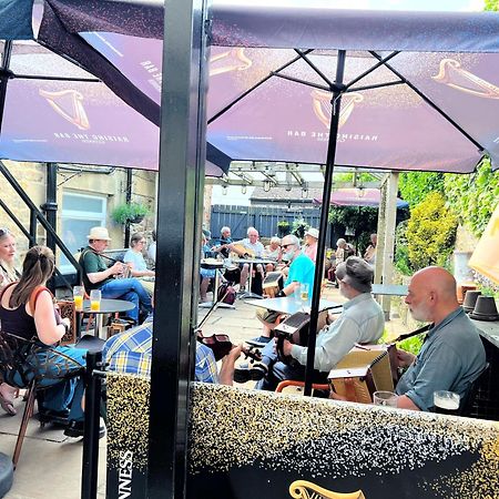 The Bay Horse, Masham Hotel Bagian luar foto