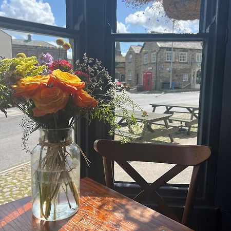 The Bay Horse, Masham Hotel Bagian luar foto