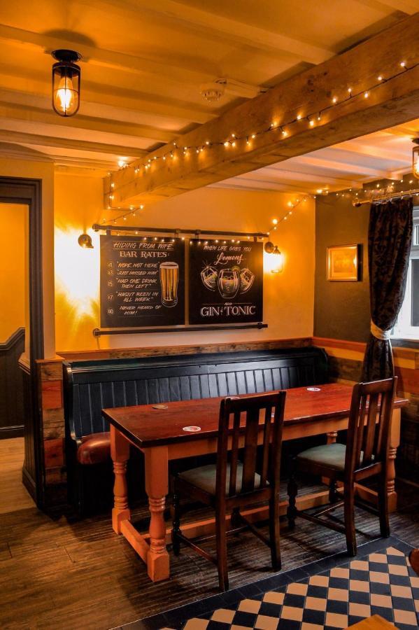 The Bay Horse, Masham Hotel Bagian luar foto