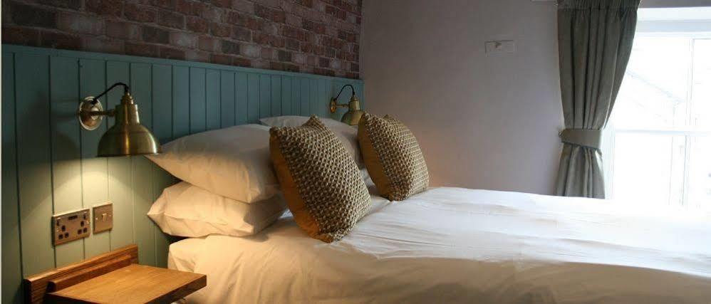 The Bay Horse, Masham Hotel Bagian luar foto
